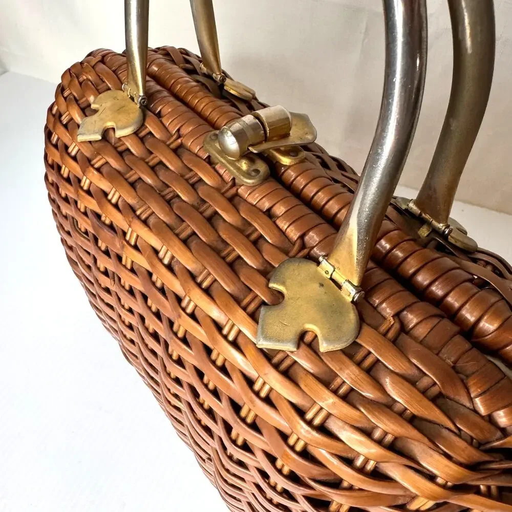 VINTAGE Basket Purse by Macy's Woven Metal MCM Vinyl HandMade in Honk Kong - Picture 3 of 14